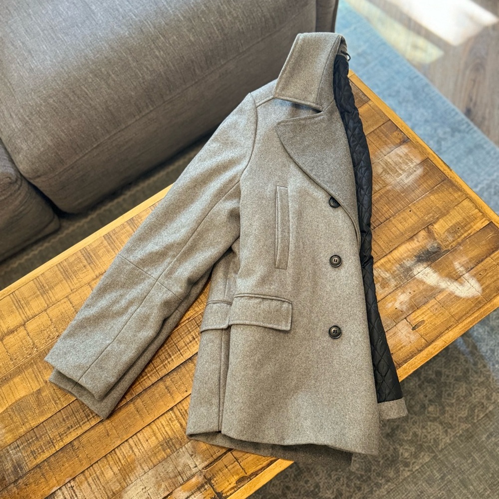 Rare-ish H&M Fitted Peacoat 44R or M/L.